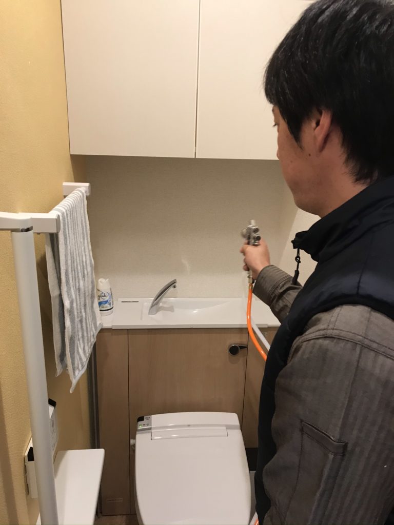 光触媒エコクリーン吹き付け・トイレ