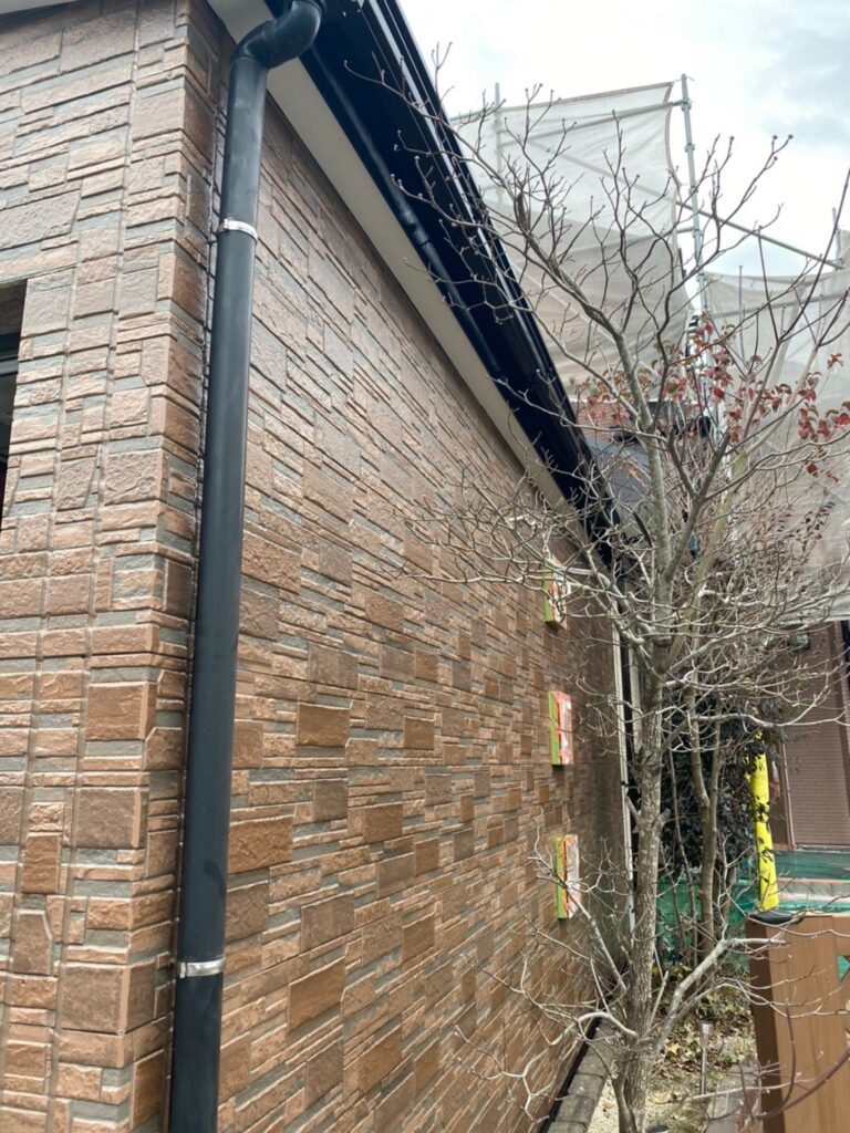 久留米市 屋根上塗りと車庫外壁クリアー塗装 写真13