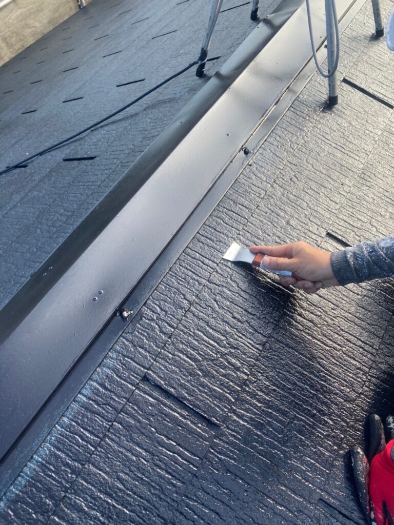 福岡県古賀市 屋根塗装(縁切り) 雨戸塗装 写真2
