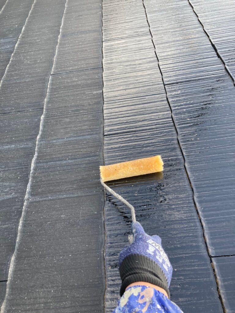 福岡県糟屋郡 屋根塗装 下塗り作業 写真13