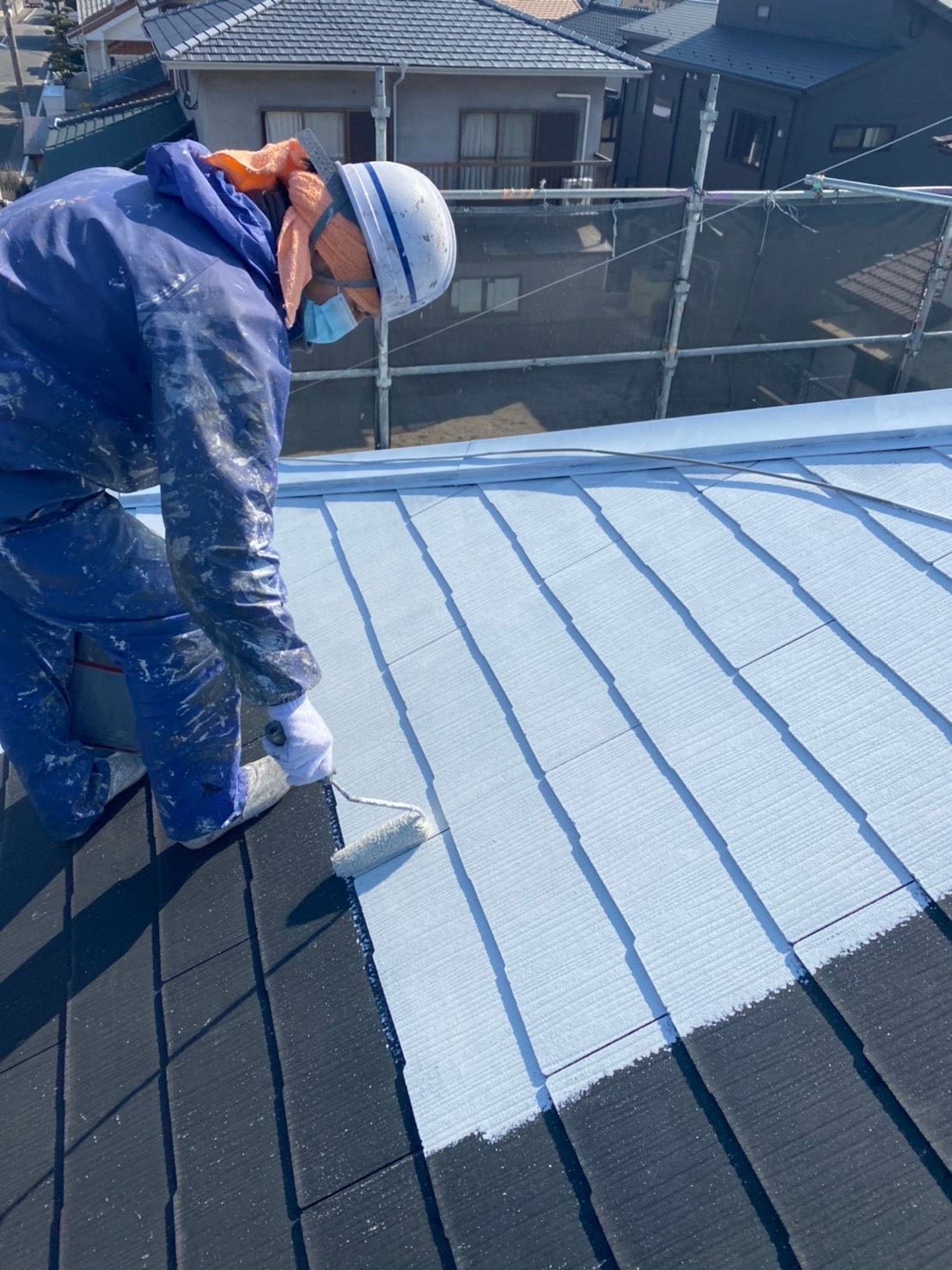 福岡県大野城市 屋根塗装 下塗り作業 写真4
