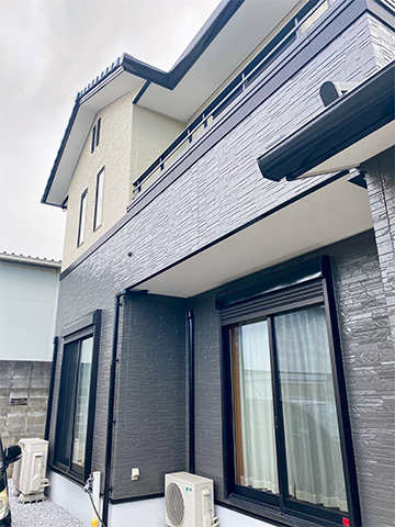 福岡県久留米市 S様邸 外壁塗装・光触媒コーティング 写真2：フジヤマ建装の施工事例