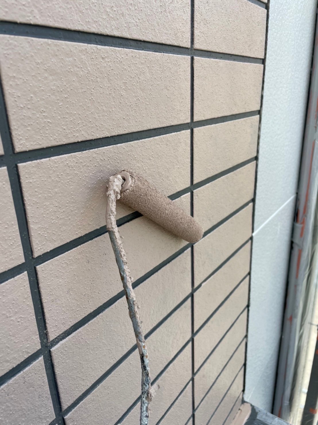 福岡県福岡市中央区 M様邸 外壁ダブルトーン面 上塗り１回目 写真6