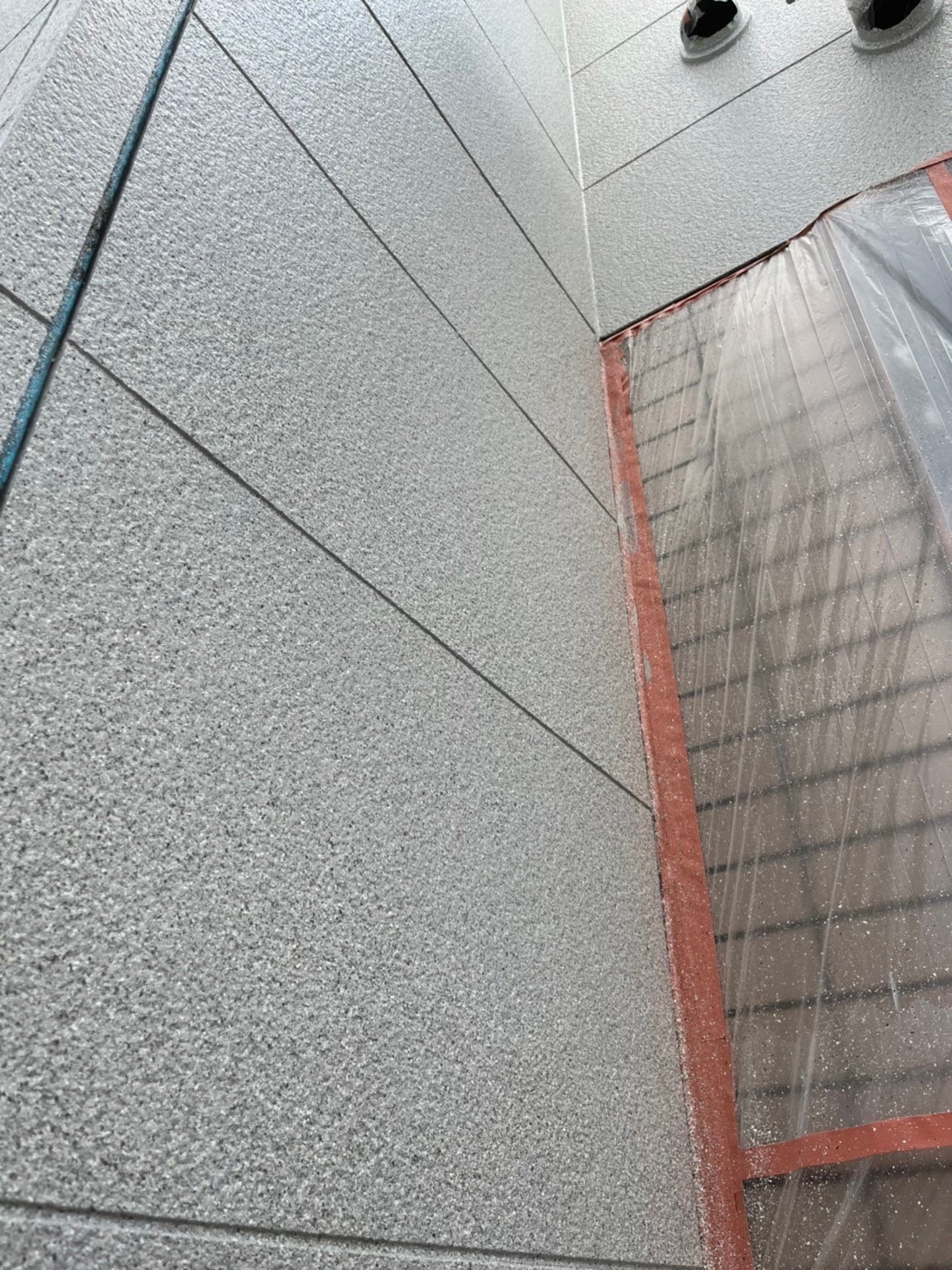 福岡県福岡市中央区 M様邸 外壁グラナートSP面 トップコート吹き付け完了 写真8